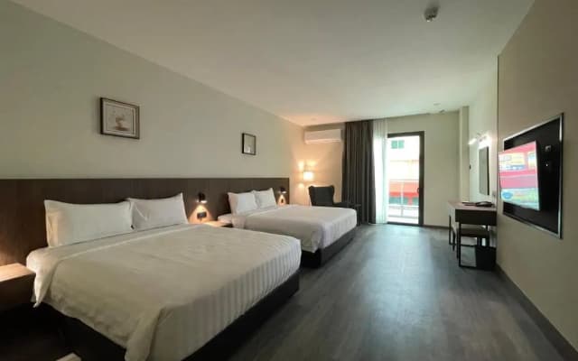 Hotel Bundusan - photo 2