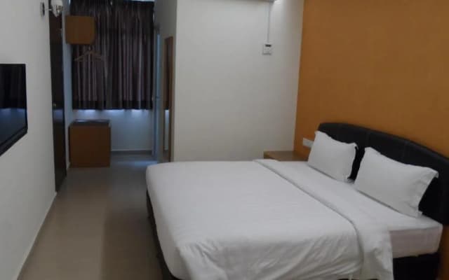 Grand Court Inn Sungai Besar - photo 4