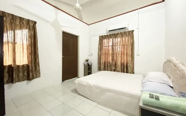 OYO 90314 Jafar Family Homestay - photo 2