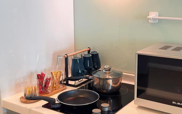 6PAX SUITES KL CITY Pavilion at Bukit Bintang NETFLIX & WIFI - photo 2