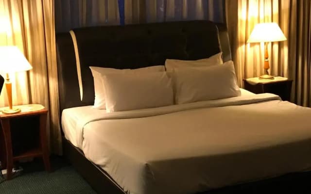 Queens Service Suites At Times Square - photo 3