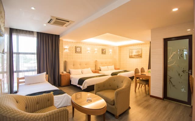 Suwara Hotel - photo 2