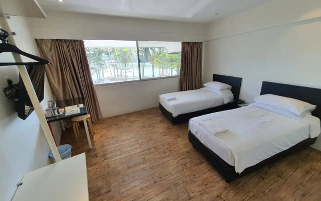 Riverine Garden Hotel - photo 5