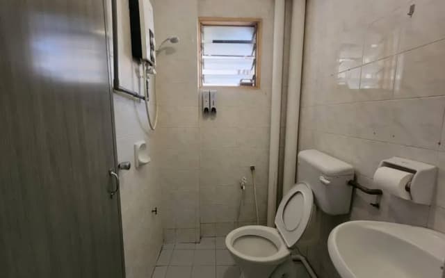 3B2R Sanitise 6Pax Kota kemuning Shah Alam - photo 3