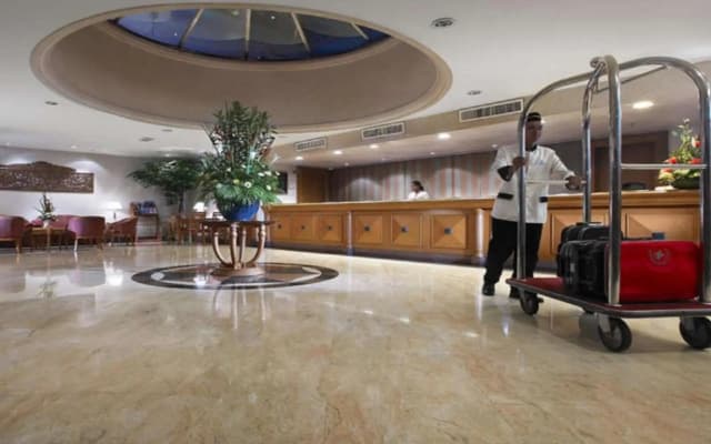 Pearl View Hotel - photo 2