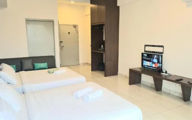 Aeropod [5B]/Near Airport / 2 Queen Bed/ Netflix/Free Parking - photo 3