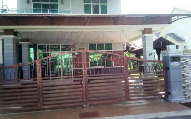 Villa Fairuz Hana - photo 2