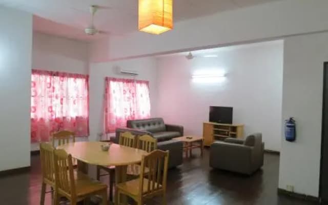 Titi Panjang Apartment Lumut Sitiawan Manjung - photo 2