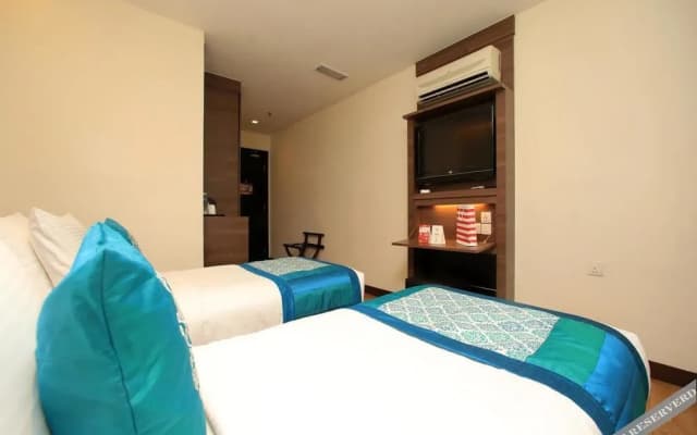 OYO 121 Frenz Hotel - photo 3
