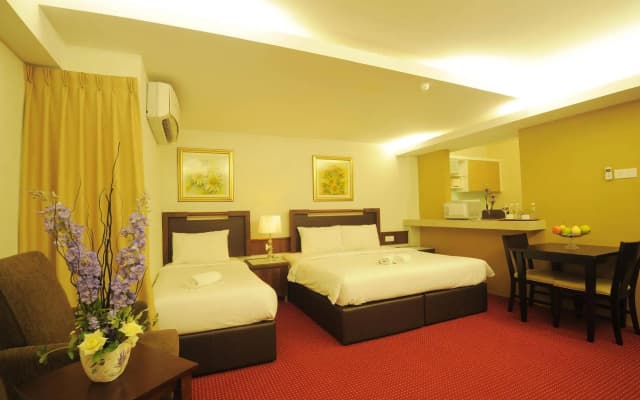 Khalifa Suites Hotel And Apartment - photo 3