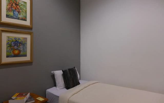 Wesberly Apartments - photo 4