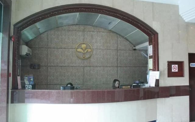 Pacific Orient Hotel - photo 2