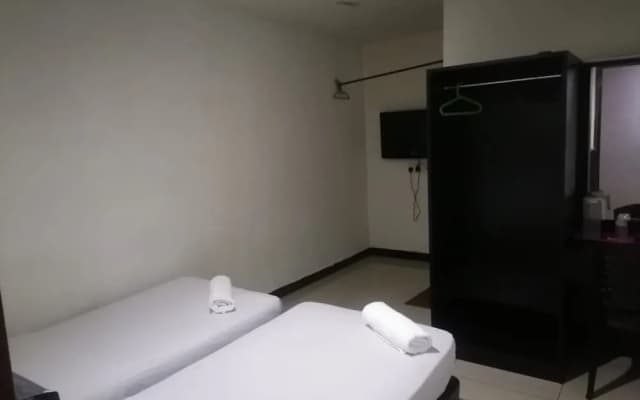 OYO 90392 Pulai City Hotel - photo 3
