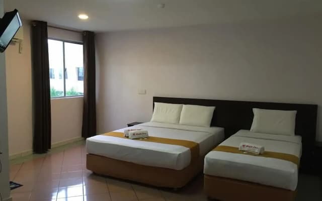 Raja Inn Hotel - photo 4