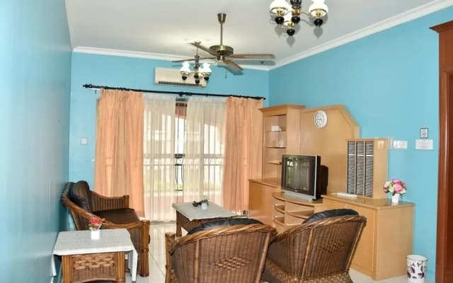 Marina Court by 80's Sabah Homestay - photo 3
