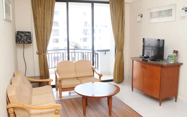 Marina Crescent Condominium - photo 4