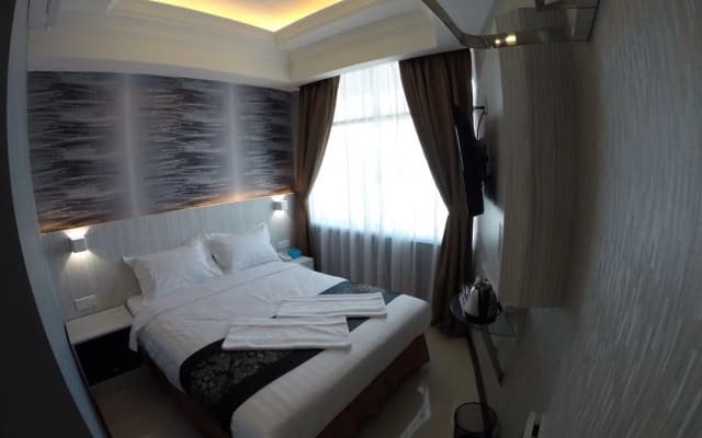 Pacific Inn - photo 5
