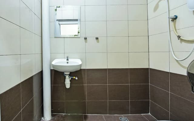 Sk Budget Hotel 2 - photo 5