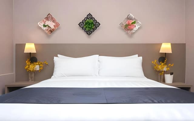 Oyo 490 Dk Hotel - photo 4