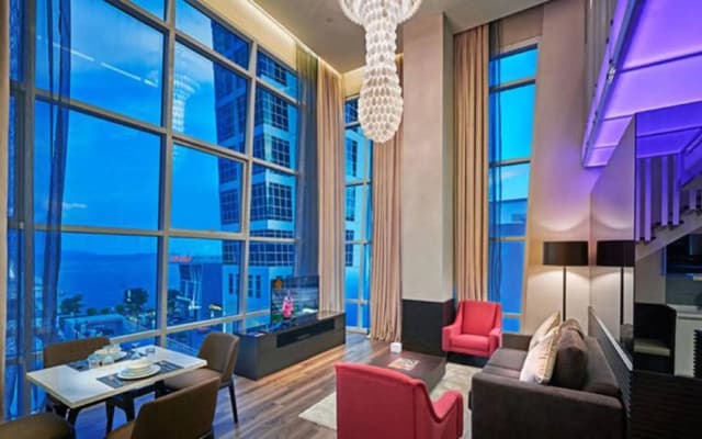 Maritime Luxury Suites - photo 2