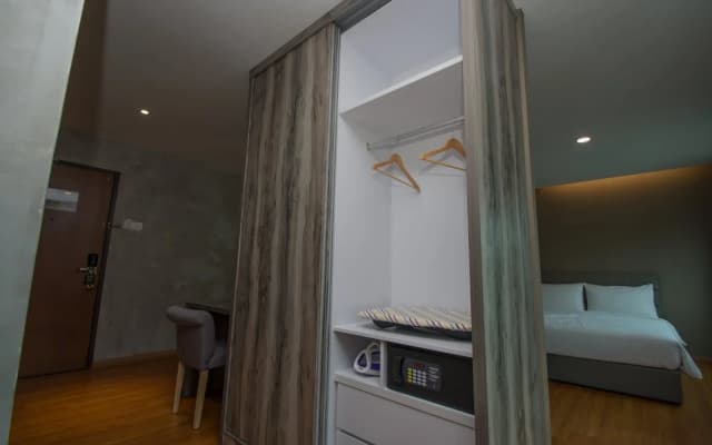 Insta Hotel - photo 3