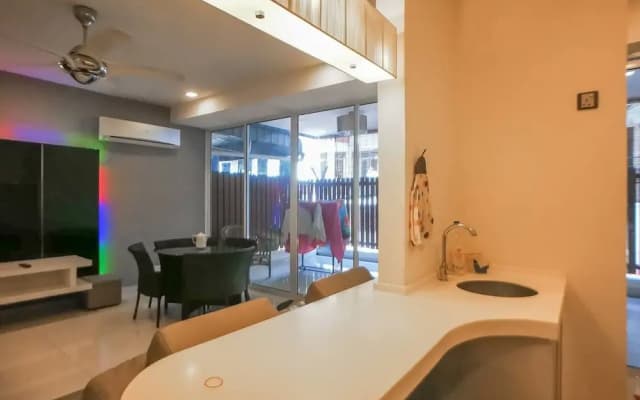 Miracle Homestay Tanjung Villa - photo 3