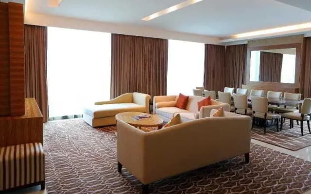 Four Points By Sheraton (Premier) - photo 5