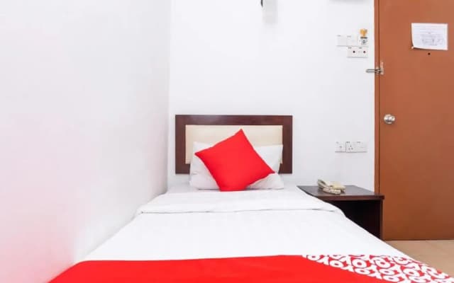 OYO 90742 I-home Hotel - photo 5