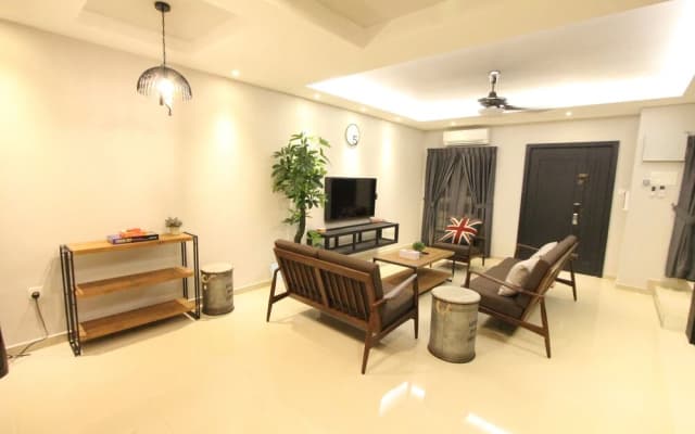 Ian's 5th Home - photo 3