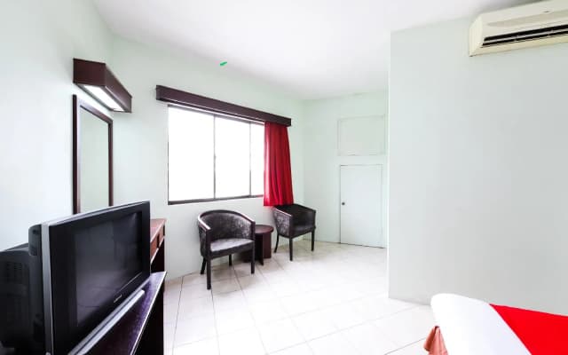 OYO 43955 N9 Business Hotel - photo 5