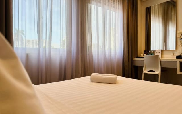 T Hotel Macallum - photo 4