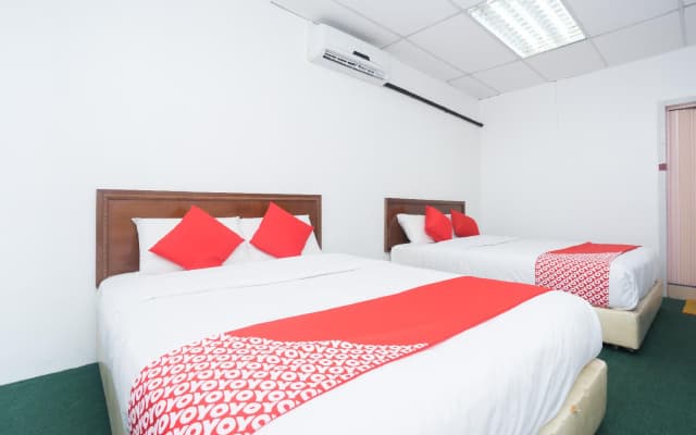 OYO 757 MFU Firdaus Hotel - photo 4