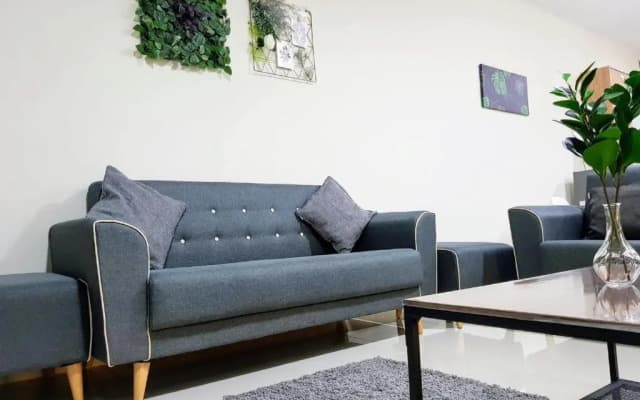 Puchong Setiawalk 8-12 pax 5min LRT Cozy Apartment - photo 5