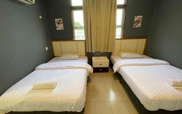 Fresh Hotel Falim - photo 2