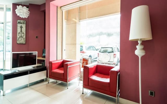 OYO 272 I Hotel - photo 3