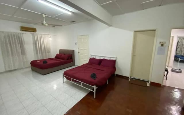 Warisan Bakti Homestay Taman Sri Watan Ampang - photo 4