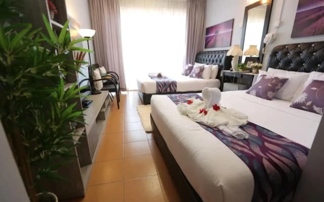 Ghazrins Garuda Hotel - photo 3