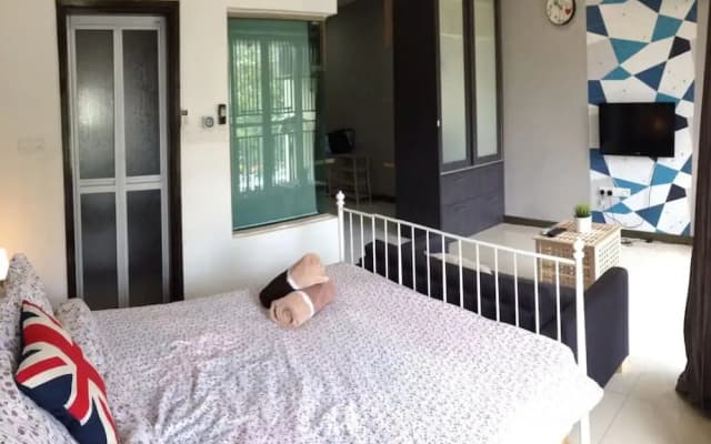 Ritze Perdana One A by SYNC - photo 4