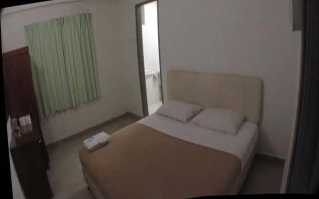 JRL Budget Inn Hotel - photo 4