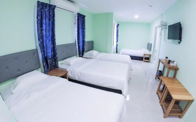 Angel Resthouse (Rumah Tumpangan Angel) - photo 3