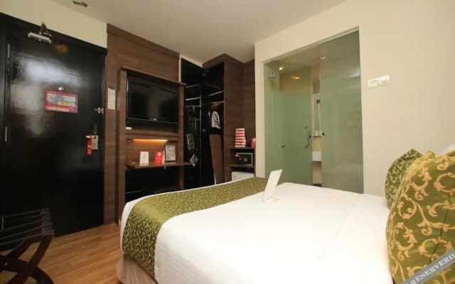 OYO 121 Frenz Hotel - photo 5