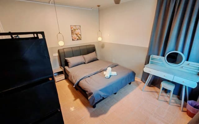 Comfy Tok Sira Home Kuantan 5 BR - photo 4
