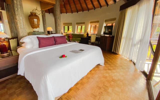 Damai Beach Resort - photo 4