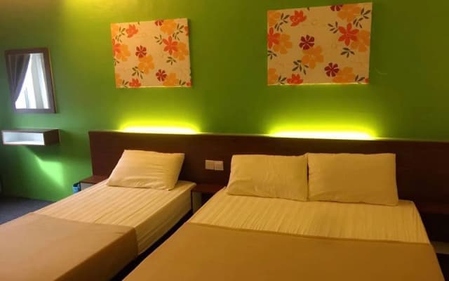 Ilyasa Hotel - photo 4