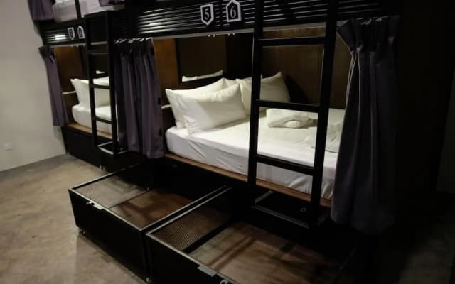 Sleep Here Hostel - photo 5