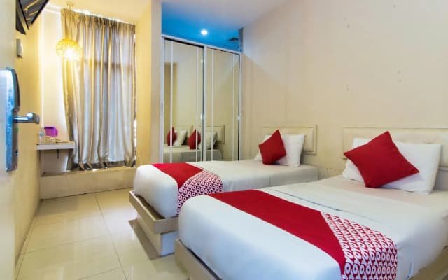 OYO 479 The Green Hotel - photo 5