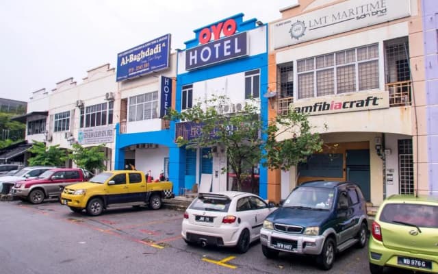 OYO 90281 Hotel Taj (Seksyen 13) - photo 2