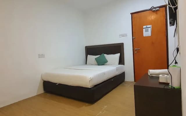 Hotel O Signature Inn Miri - photo 4
