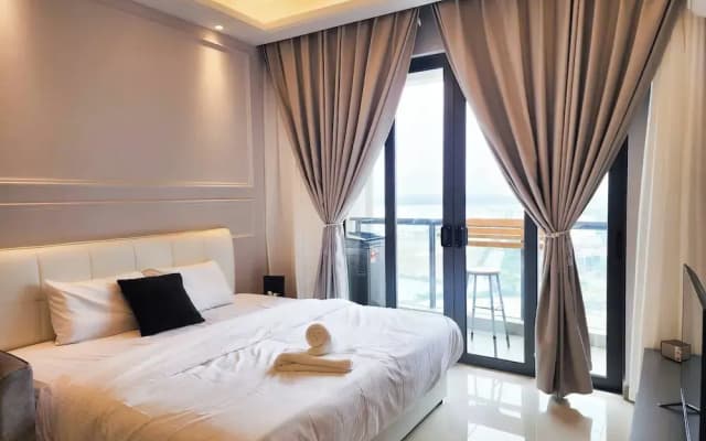 R & F Princess Cove CK Homestay - photo 2