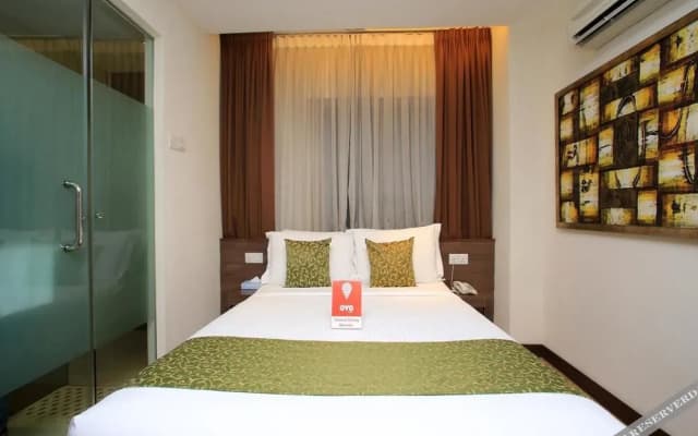 OYO 121 Frenz Hotel - photo 2